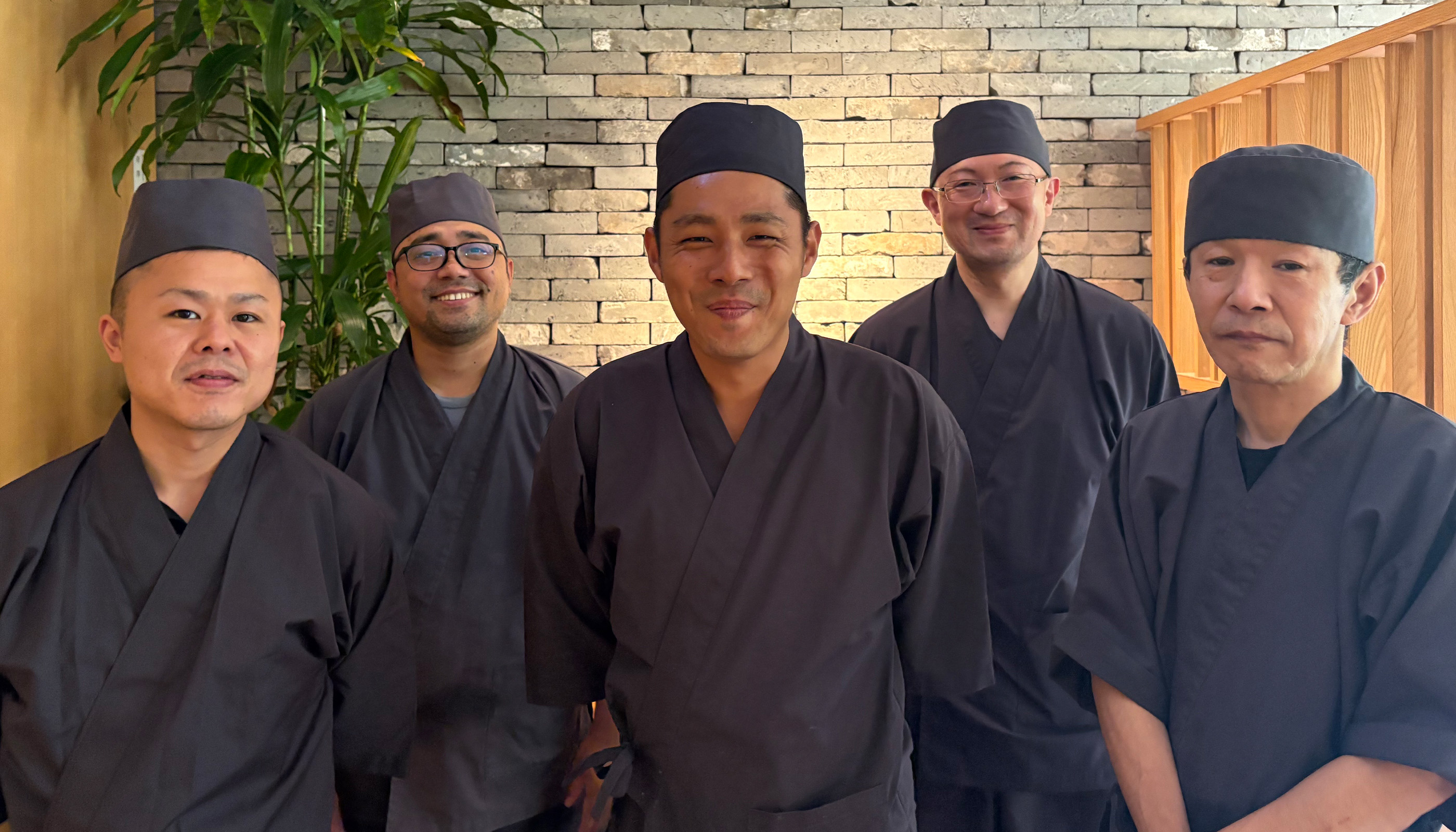 採用